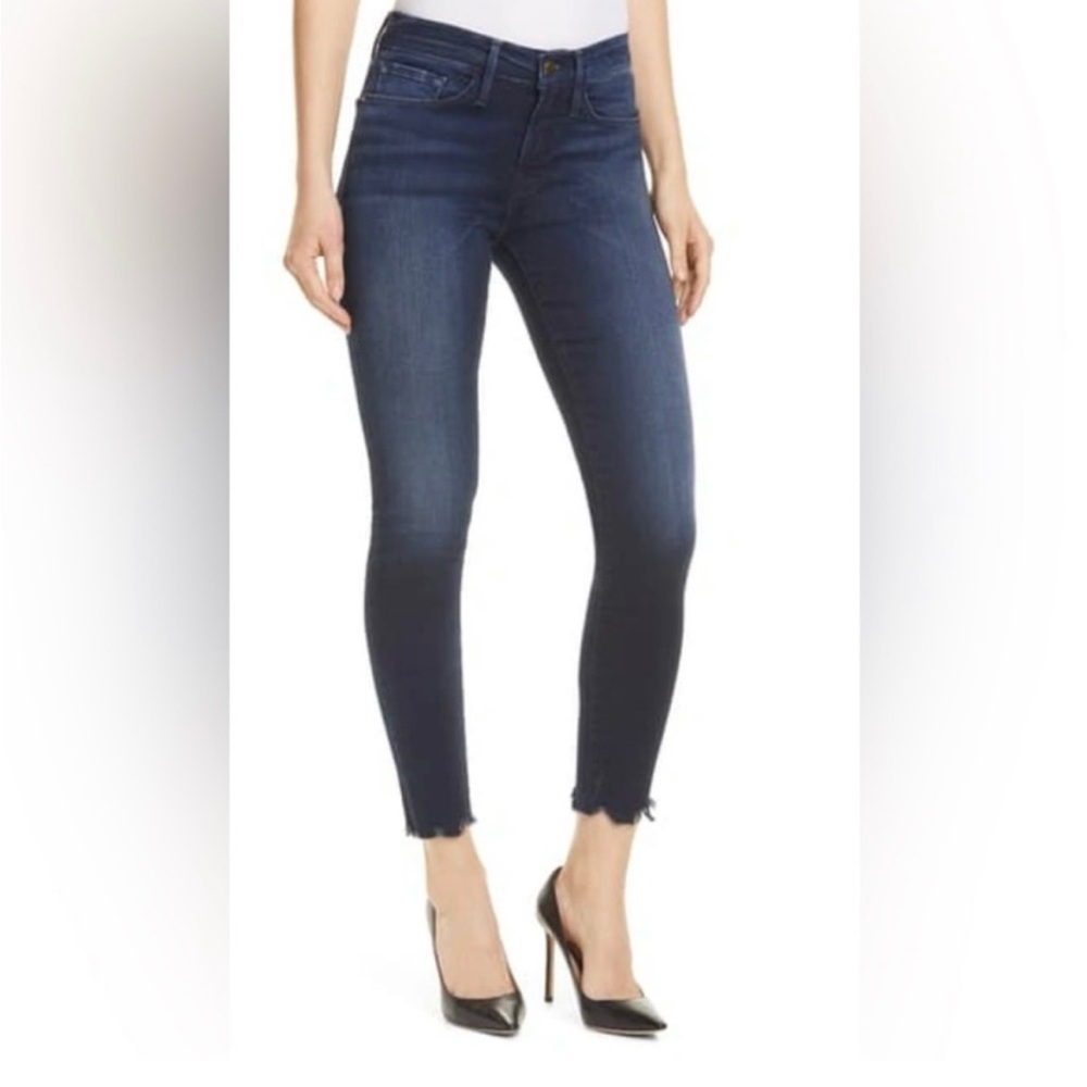 Frame Denim Le Skinny de Jeanne Shelby dark wash chewed hem jeans size 29